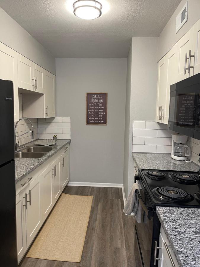 The Delores - 2 Bedroom Apt In Quilt Town, Usa Hamilton 外观 照片